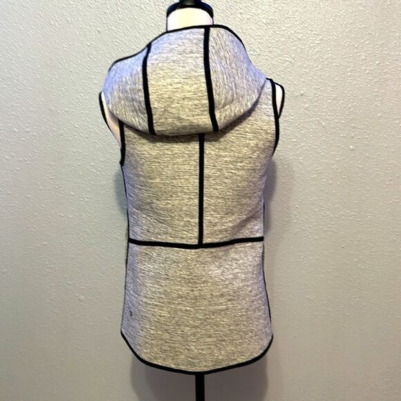 Lululemon athletica insculpt reversible women’s vest size 6 - Picture 4 of 11